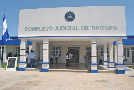 Adolescente que asesinó a su hijastro de 3 añitos enfrentará un máximo de 6 años de prisión