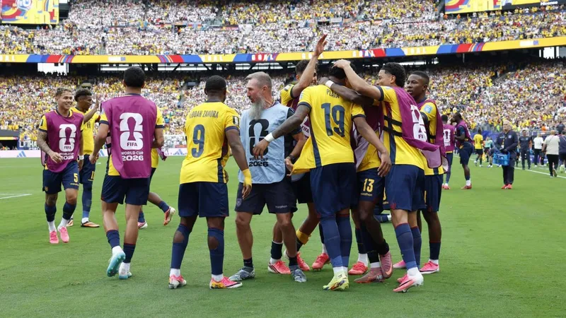 Ecuador se clasifica tras un histórico triunfo ante Alemania