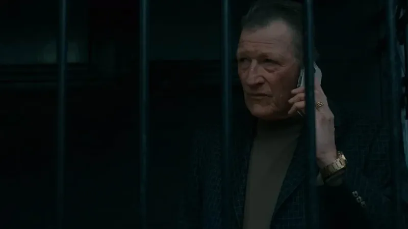 No necesito ‘The Gentlemen’. La mejor serie de mafiosos británicos es ésta y también vuelve con temporada 2
