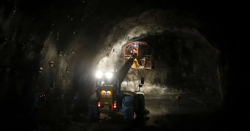 Empleados de mina de cobre Centinela en Chile anuncian huelga tras fracasar negociación salarial