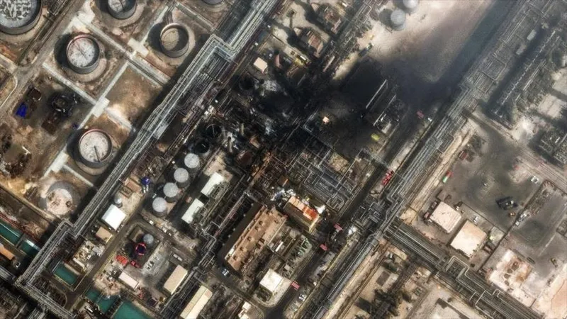 Yemen ataca Aramco en Arabia Saudí y deja instalaciones fuera de servicio