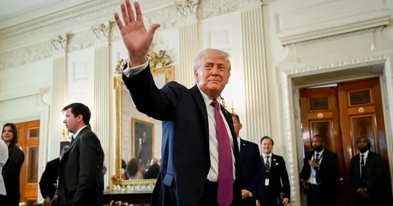 Trump no solo anexa a México y Canadá a un mapa de EE.UU: insinúa que la Luna también le pertenece