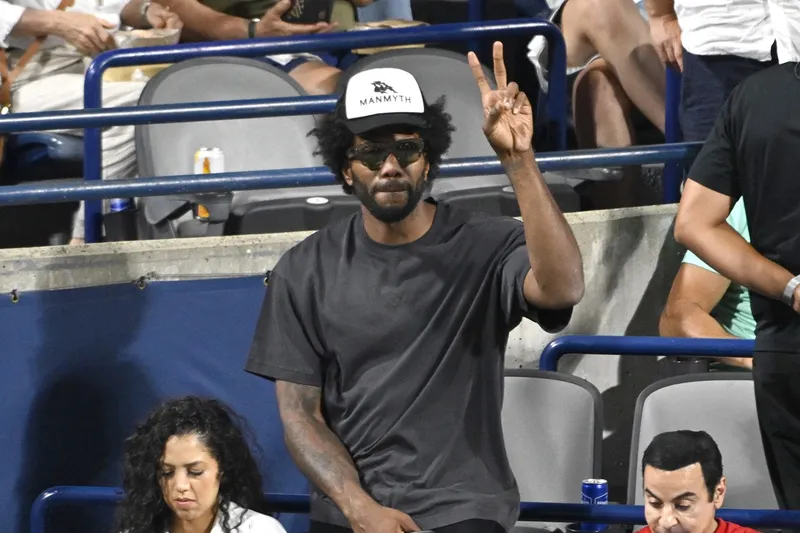 Kawhi está muy cerca de renovar con los Raptors