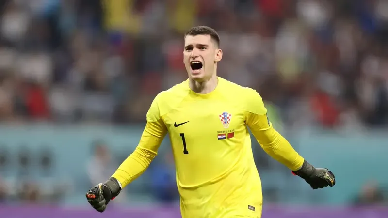El Barça encarrila el fichaje de Livakovic: las cifras de la operación