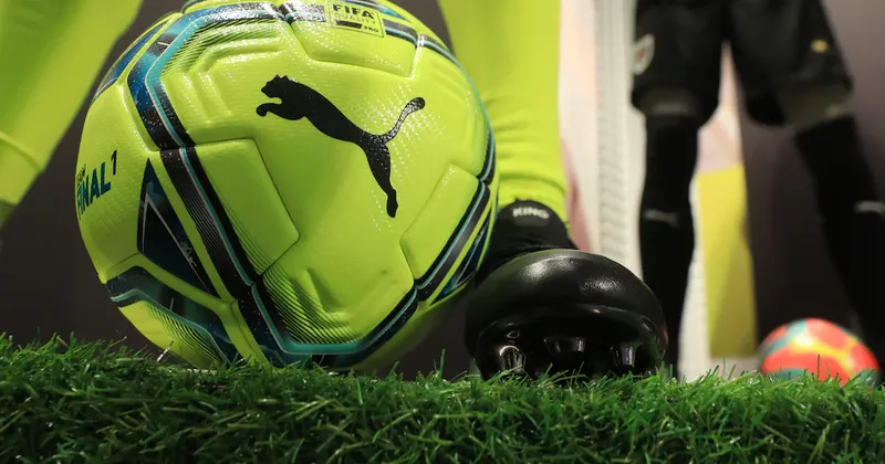 UBS cree que el fútbol dejó de ser solo un deporte y hoy ya es una industria invertible