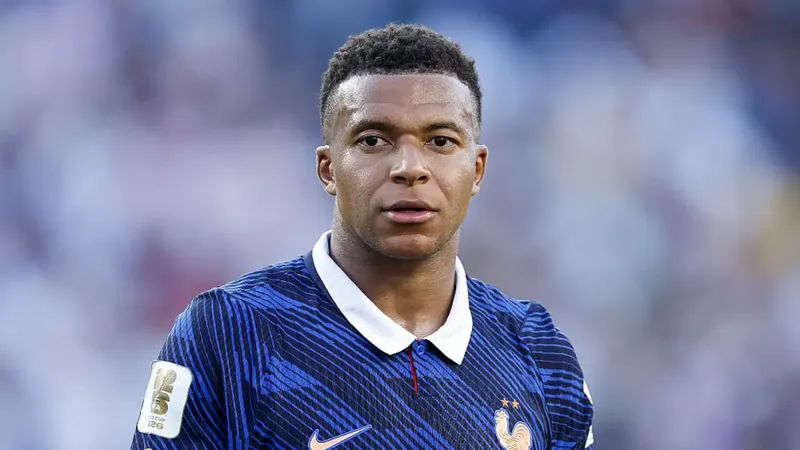 Kylian Mbappé recibe respaldo total de Francia tras ataques racistas: Esto es lo que hará la Federación tras llevar el caso ante la justicia