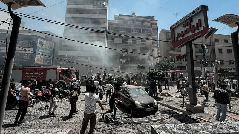 Israel bombardea Beirut y pone en riesgo el acuerdo entre Irán y EEUU