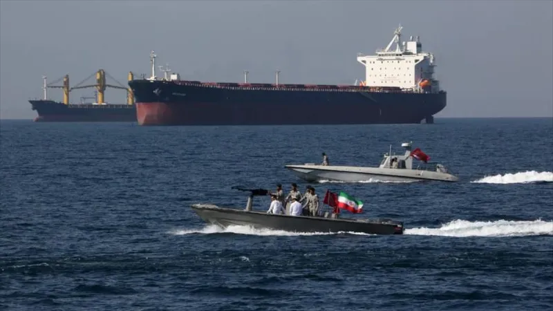 CGRI desafía a EEUU: Irán mantiene bajo vigilancia todo tránsito en Ormuz