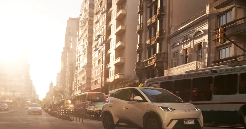 Altos precios de gasolina en Latam impulsan el auge de autos eléctricos chinos en Uruguay