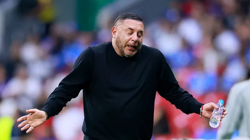 ¿Se acerca el adiós? Antonio Mohamed dejaría al Toluca