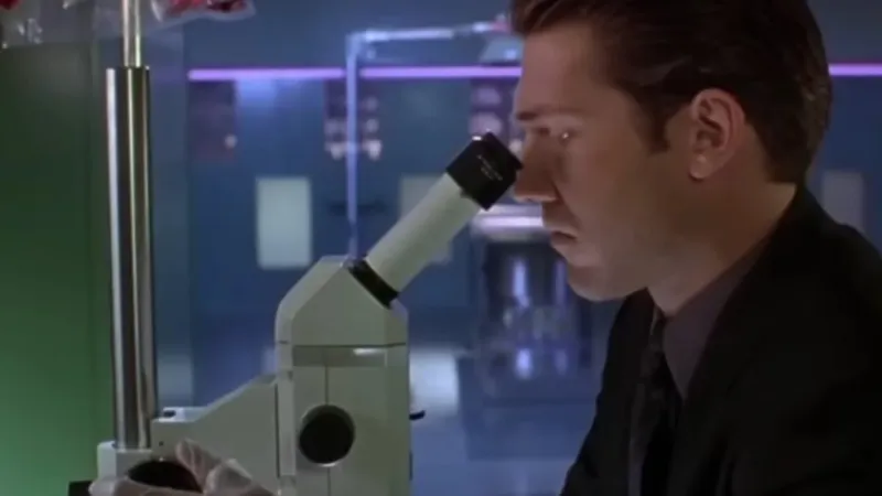 Gattaca imaginó en 1997 un futuro dominado por la genética. Casi 30 años después, algunas de sus ideas ya no parecen ciencia ficción