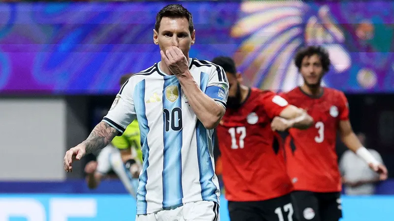 Otro desastre de Lionel Messi desde el manchón penal