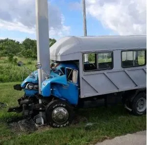 Accidente masivo de tránsito en Matanzas ocasiona un muerto y 29 heridos