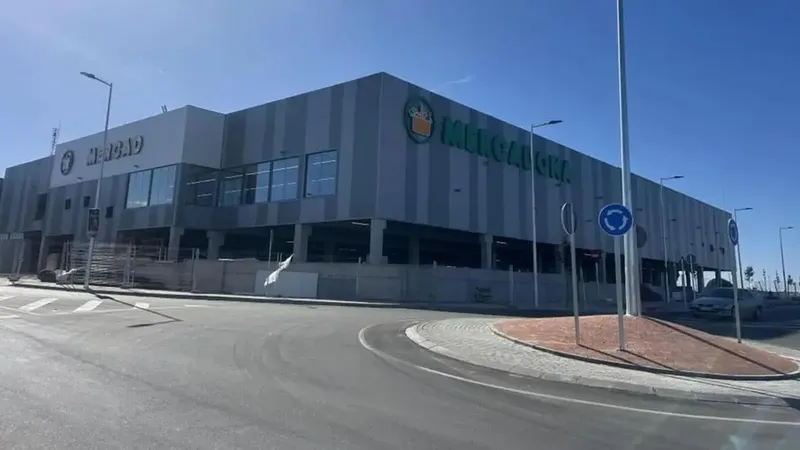 Mercadona va contra Lidl abriendo una tienda de más de 1800 metros cuadrados justo en frente: apertura el 16 de noviembre con gran obrador central