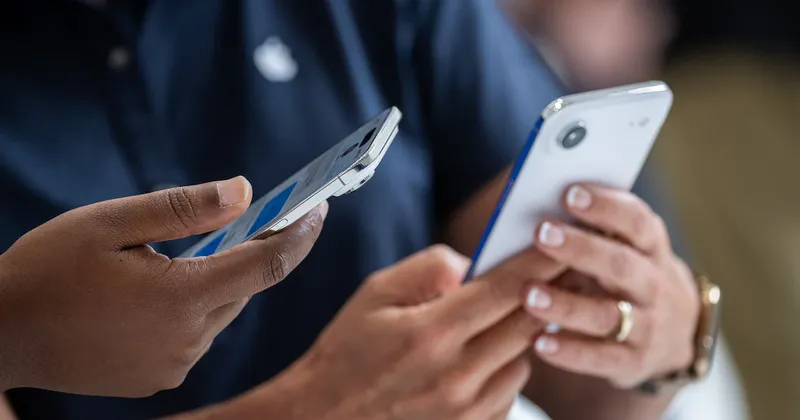 ¿Cuándo debería dar un celular a su hijio? Los científicos tienen una respuesta