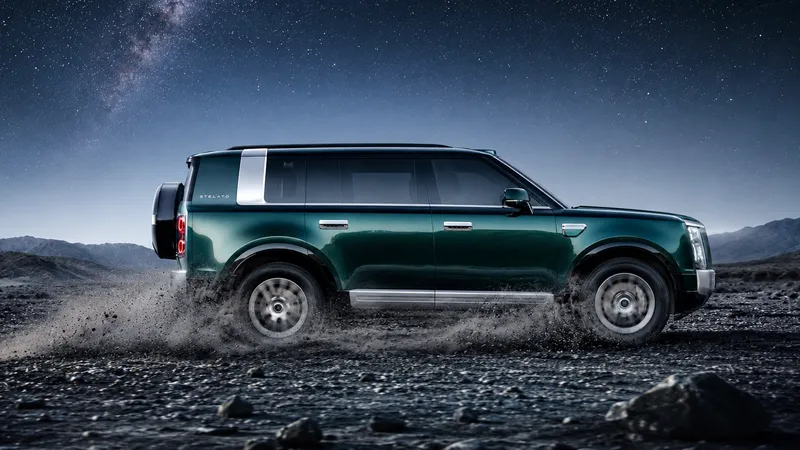 El nuevo SUV de Huawei tiene 586 CV y 1.300 km de autonomía: llega en agosto para ponerle las cosas difíciles a Xiaomi