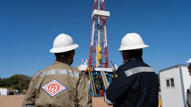 Autoridades bolivianas intervienen la petrolera estatal ante crisis productiva
