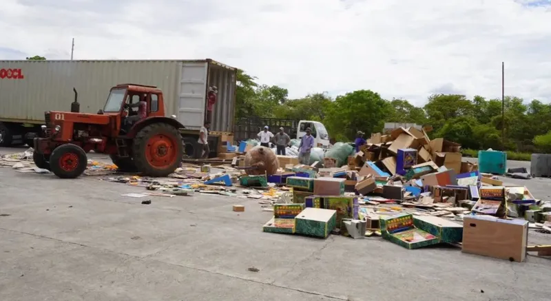 Autoridades destruyeron 500 máquinas tragamonedas que ingresaron ilegalmente al país