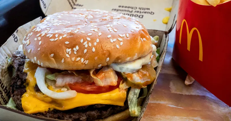 ¿De qué están hechas las hamburguesas de McDonald’s México? Esto reveló una ejecutiva