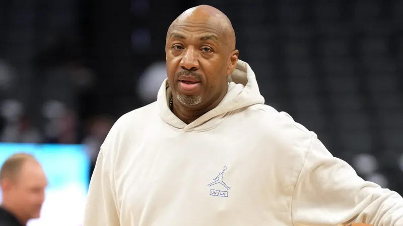 Vin Baker, nuevo refuerzo para los Miami Heat