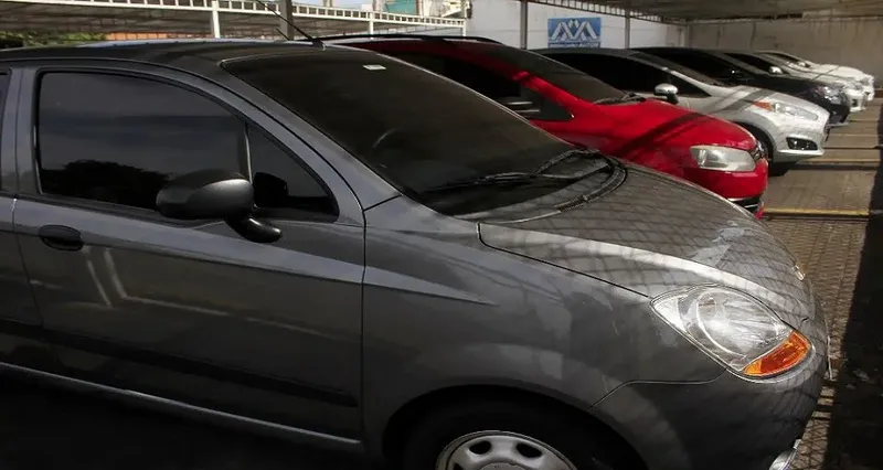 Ventas de autos suben 73,6% en el primer trimestre