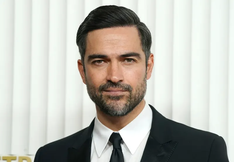 Alfonso Herrera nos habla sobre la importancia de contar historias como la de “Facing El Chapo” de Netflix