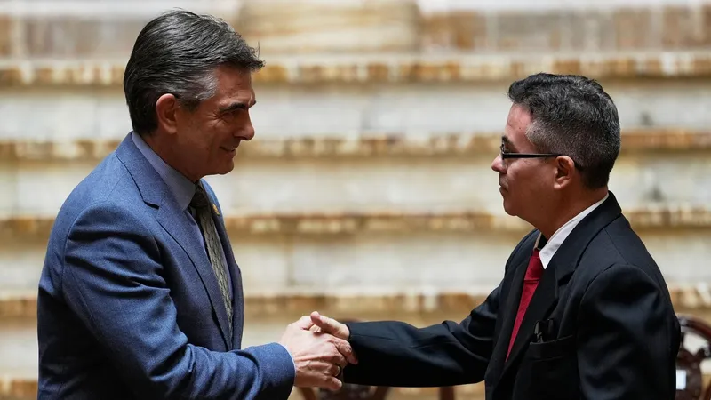 "Una determinación que está cambiando el destino de la patria": Paz reconoce al fiscal interino de Bolivia