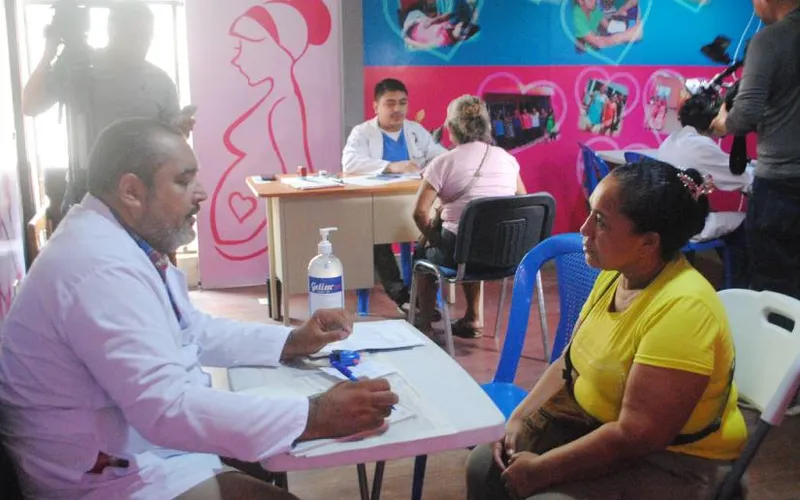MINSA realiza Mega Feria de salud en Managua en saludo al Día de las Madres