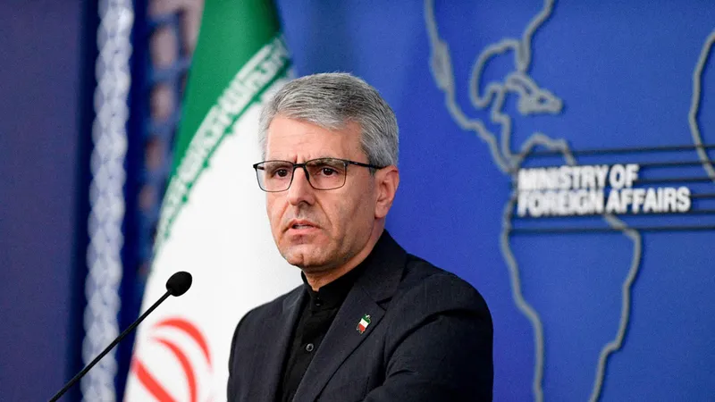 Irán rechaza acusación de EAU sobre ataque con misiles