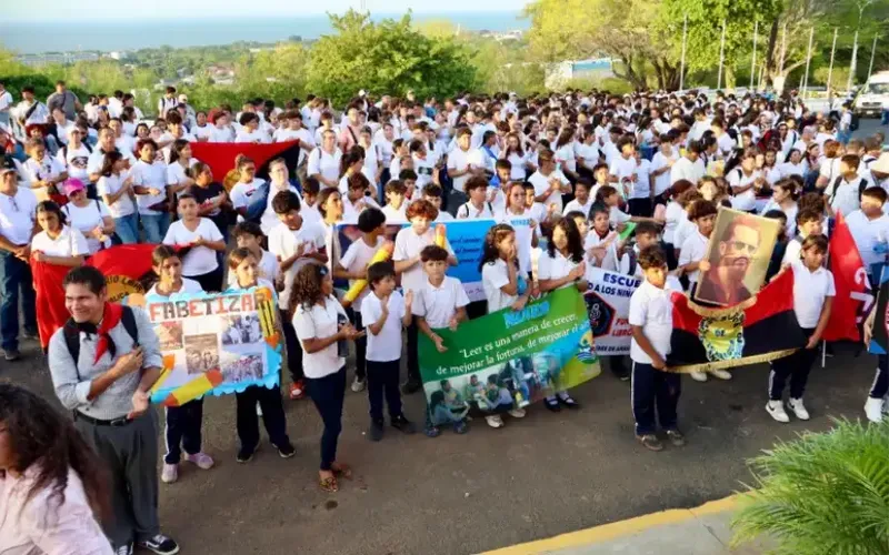 Nicaragua celebra las victorias de la educación y la paz