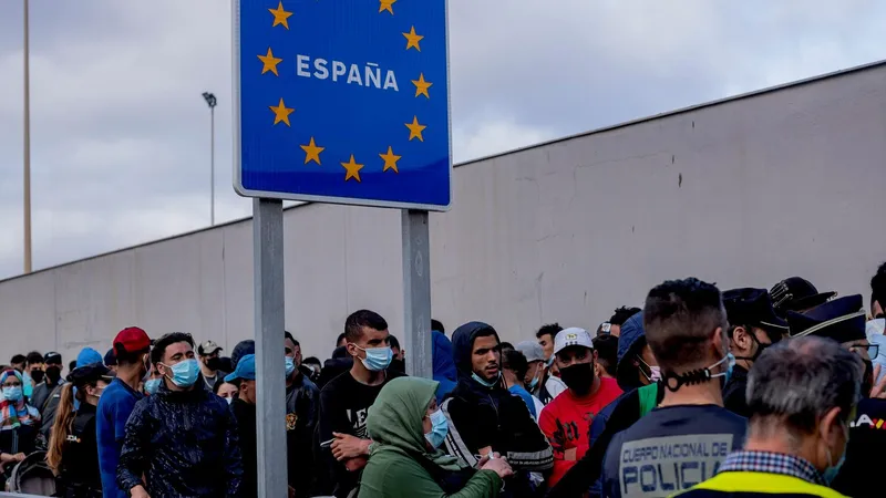Un informe de la Policía española señala a Marruecos por organizar la crisis migratoria en Ceuta