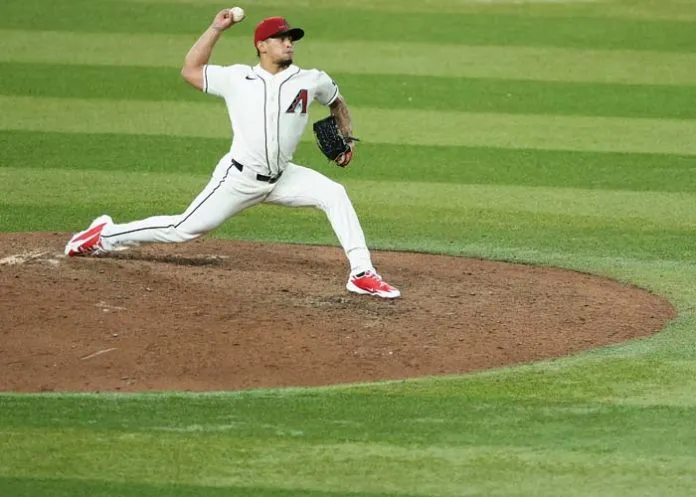 Loáisiga llega a 20 relevos en 2026 con los Arizona Diamondbacks