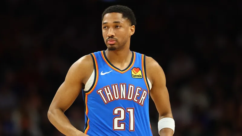 Aaron Wiggins, traspasado a los Hawks