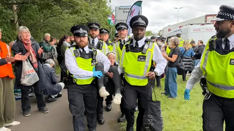 Juez británico vincula al ‘terrorismo’ a activistas propalestinas