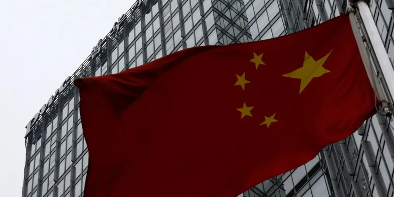 Producción industrial china se ralentiza en julio; el sector minorista no alcanza expectativas