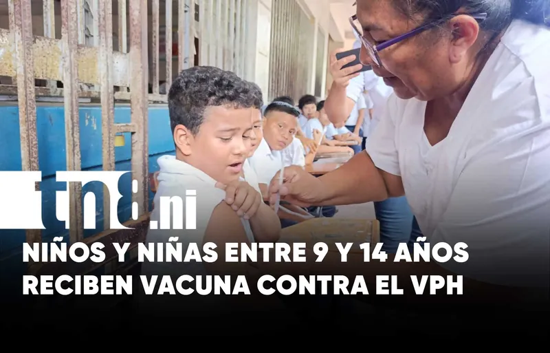 Aplican primera y segunda dosis de la vacuna contra el VPH en colegio de...