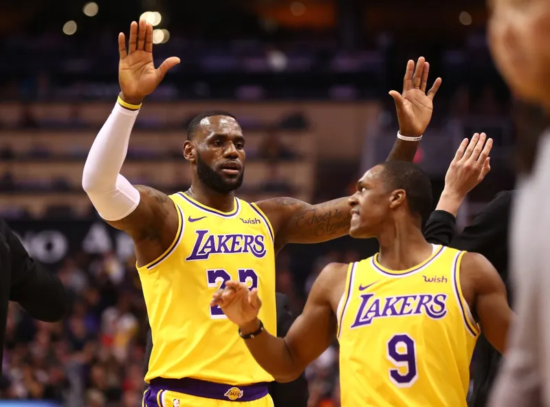 Rondo coloca a los 76ers entre los favoritos al anillo: «LeBron es el rey del tablero»