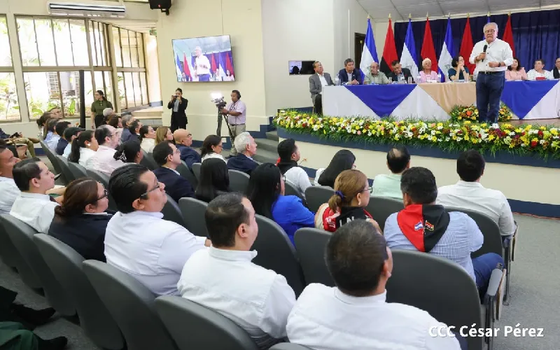 Encuentro con Universidades Pueblo Presidente y Universidades Privadas durante el Proceso de Consulta de la Reforma Constitucional