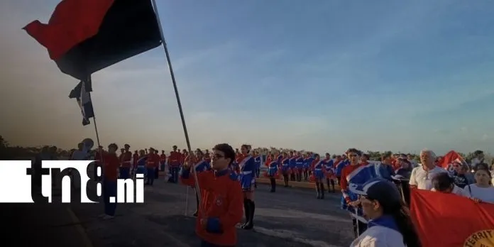 MINED y comunidad estudiantil conmemoran 46 aniversario de la Cruzada Nacional de Alfabetización