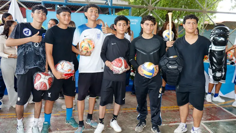 74 Centros Tecnológicos reciben utilaje deportivo para fortalecer la actividad física