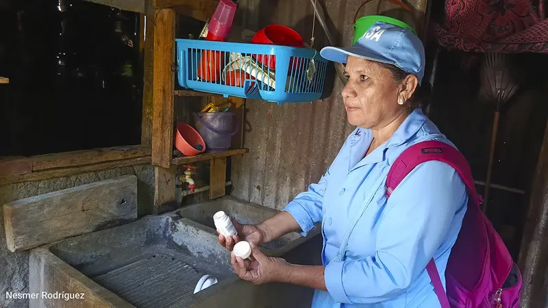 Barrio Jorge Dimitrov recibe jornada antiepidémica para combatir enfermedades vectoriales