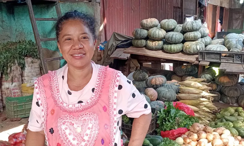 Precios estables de carnes y perecederos en el mercado Oriental