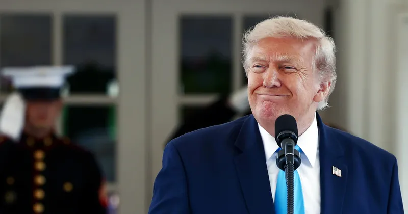 La firma que anticipó los giros de Trump ahora calcula la fecha de un acuerdo sobre Ormuz