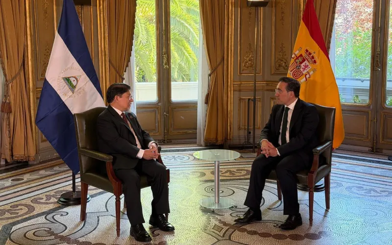 Compañero Denis Moncada concluye visita oficial a España