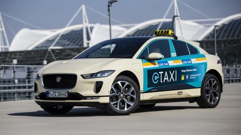 Tras recorrer 260.000 km en 8 años la batería de este taxi eléctrico de Jaguar está como recién salida de fábrica