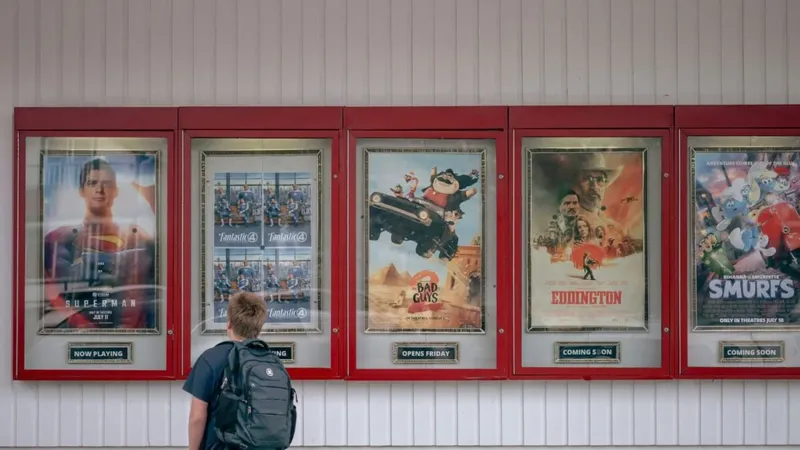 Así se restauran las películas antiguas sin borrar las huellas de su época