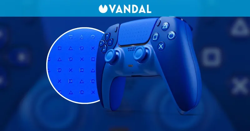 El DualSense conmemorativo con diseño 'azul PlayStation' llegará a España y estará disposible para reservar