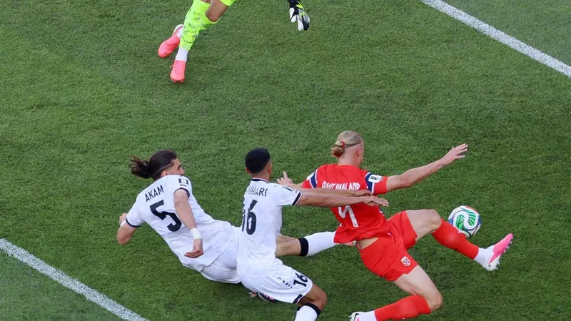 Haaland tarda 28 minutos en estrenarse en un Mundial
