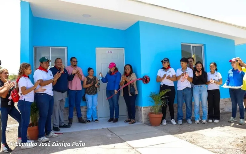 Familias de Nagarote reciben viviendas de la Urbanización Nuevas Victorias