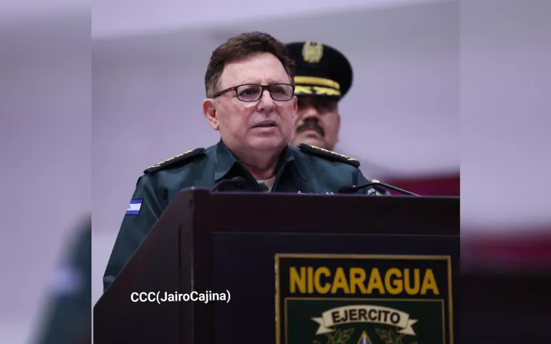 General Avilés reafirma "derecho de ser libres y soberanos"